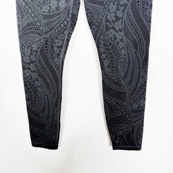 Athleta Small S Black Gray Elation Textured Tight in Dreamweaver Lace Print - Picture 4 of 12